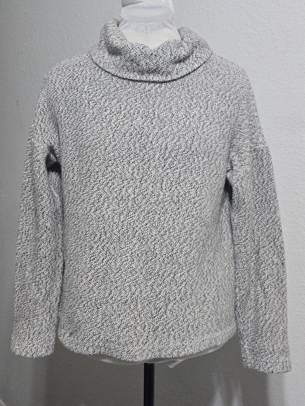 EUC a new day Cozy Cowl Neck Sweater Gray White XS Marled Knit Fall Winter Cabin